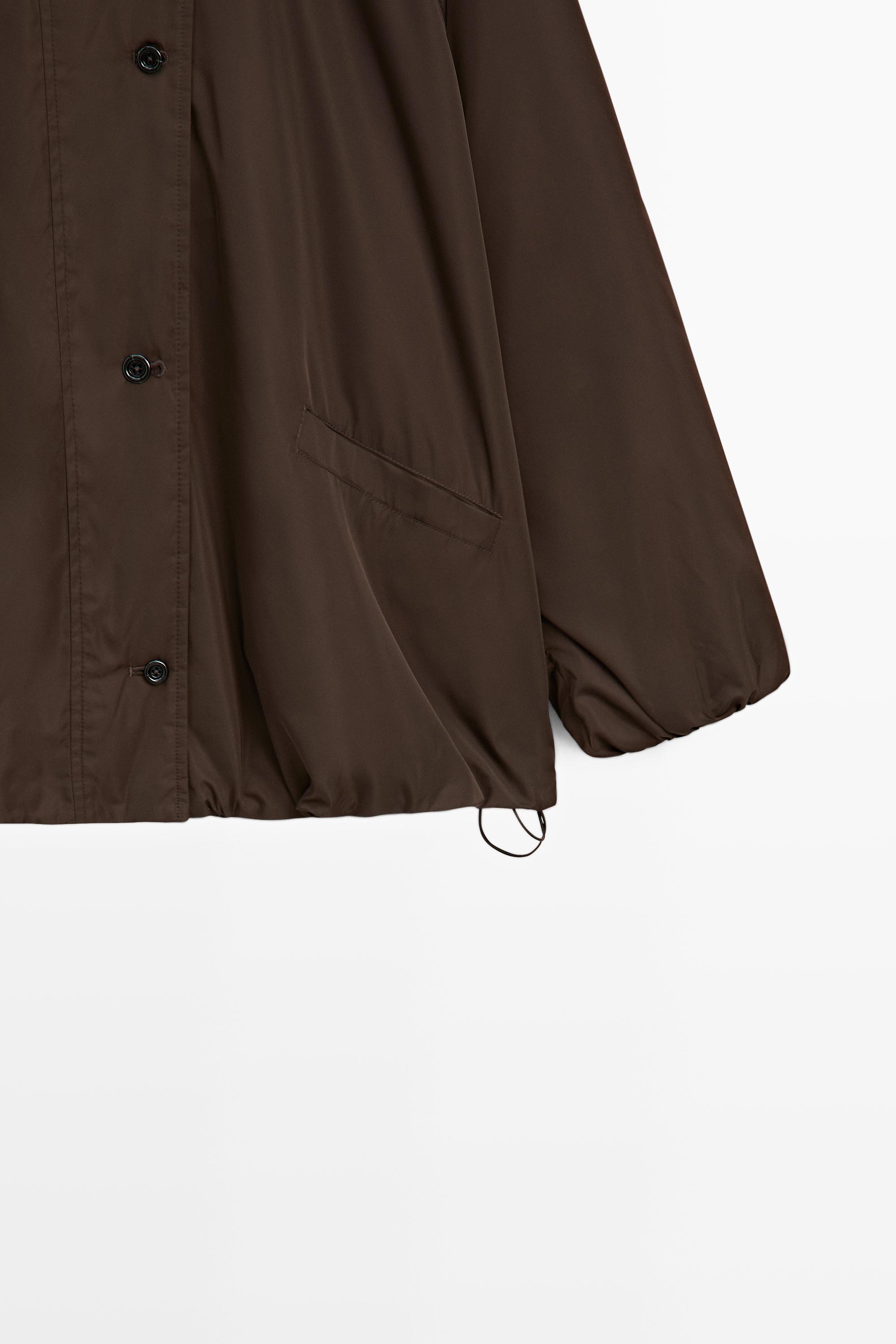 Puffer jacket with pocket details